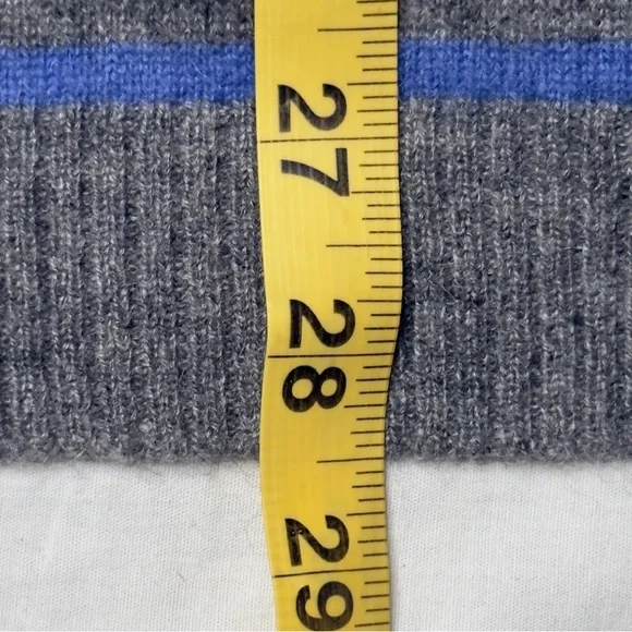 Qi cashmere crewneck striped sweater size medium NWOT